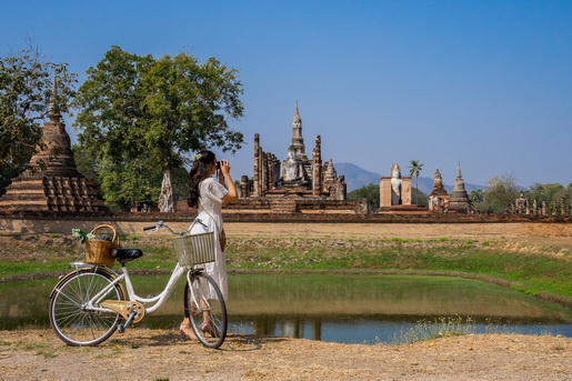 CYCLING & BIKING 