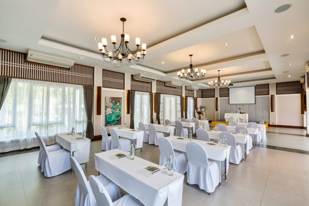 Meetings & Seminars Meetings & Seminars