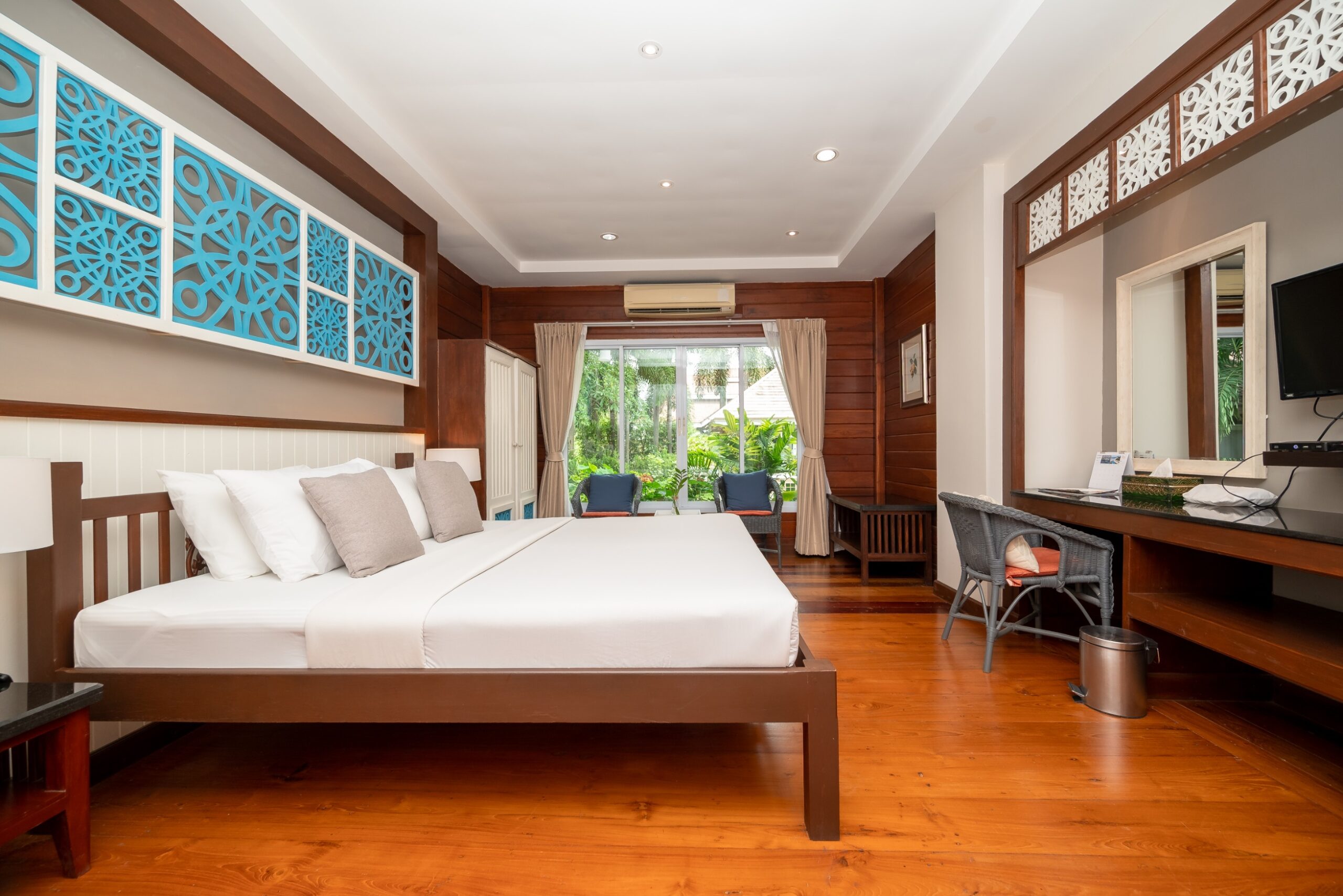 GRAND PREMIER DELUXE ROOM